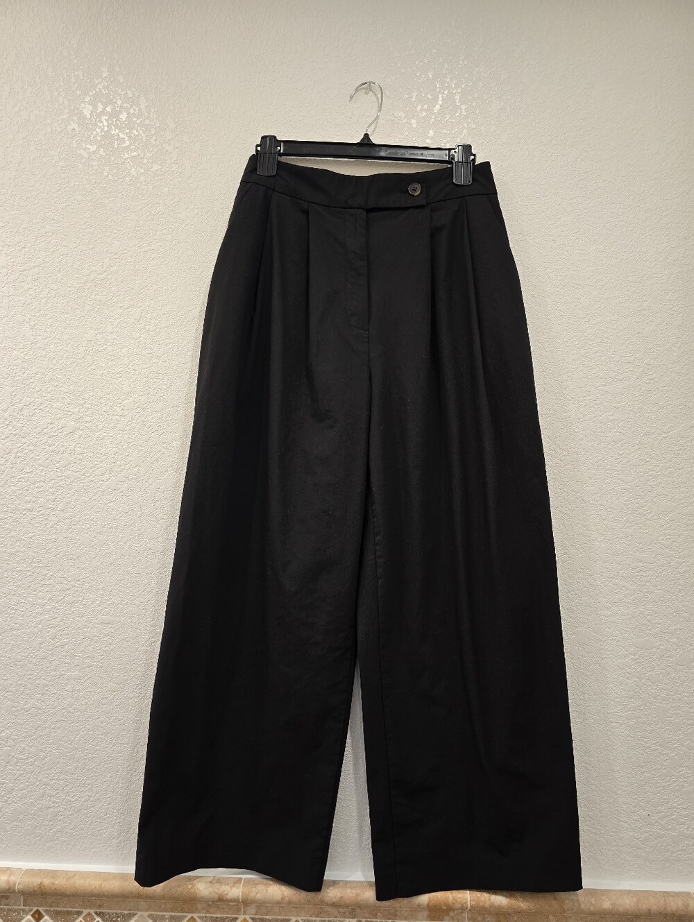 Zara Pleated Wide Leg Pants Black M